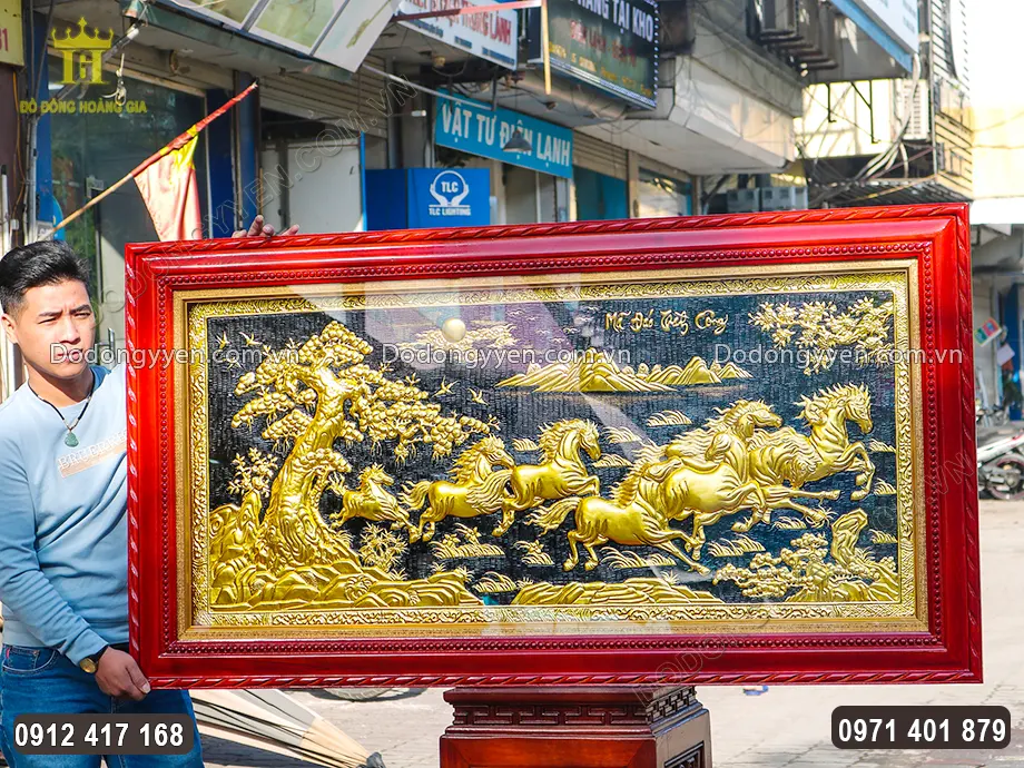 Nền tranh sơn đen v&ocirc; c&ugrave;ng nổi bật